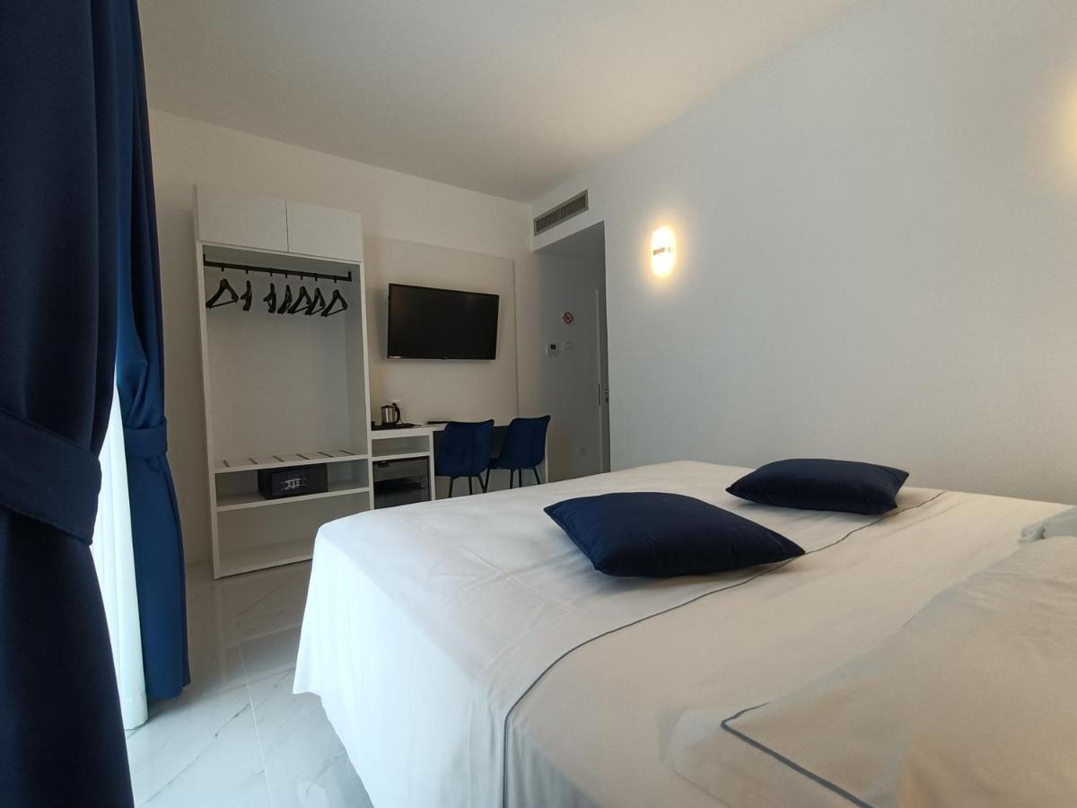 Hotel Smart Cruise شيفيتافيكْيا المظهر الخارجي الصورة