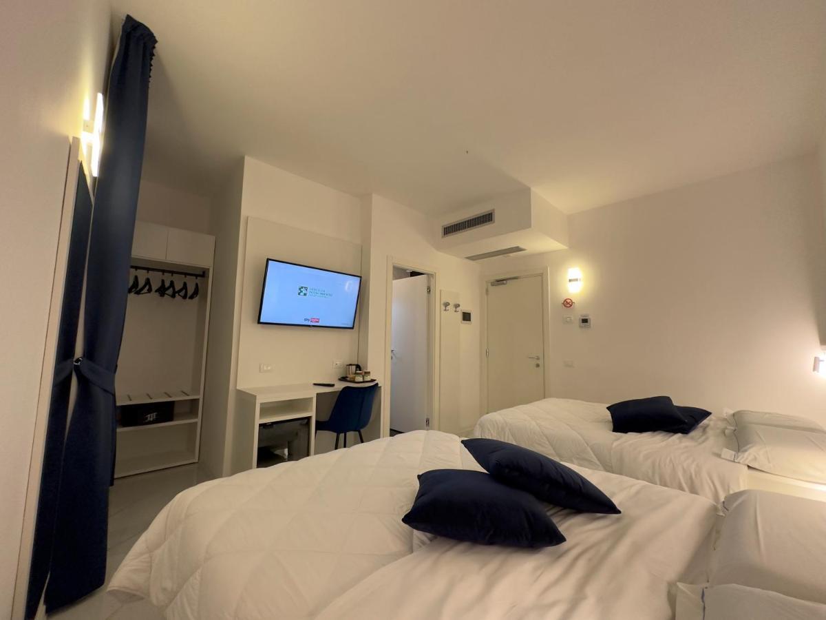 Hotel Smart Cruise شيفيتافيكْيا المظهر الخارجي الصورة